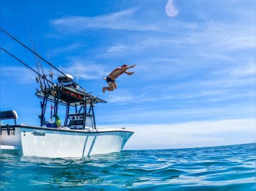 Hennessy Sportfishing – Mako 28