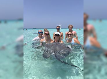 Cruise, Chill & Soak Up Paradise!