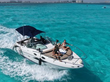 27ft Sea Ray for up to 6 guest!!
