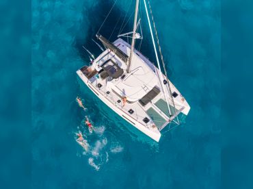 Luxury 40 ft Catamaran
