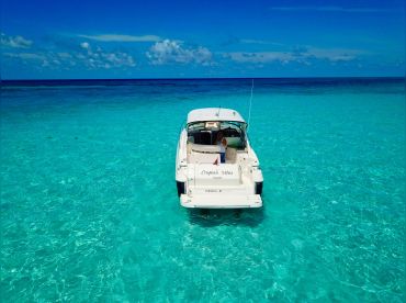 Green Flash Charters - Cayman Vibes