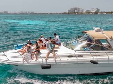 41FT SEA RAY SUNDANCER FOR UP TO 10 GUEST