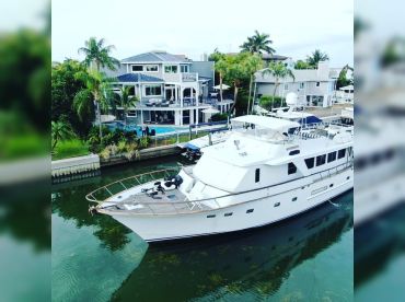 TimeWarp Motor Yacht by Charter Finders LLC