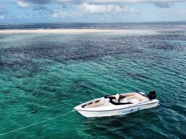 AQUAHOLIC CRUISE – Île aux Cerfs