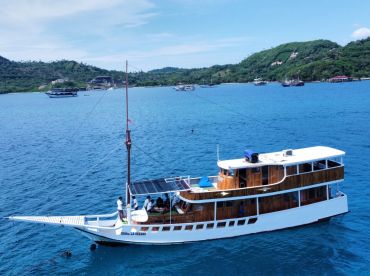 Komodo Boat Charter
