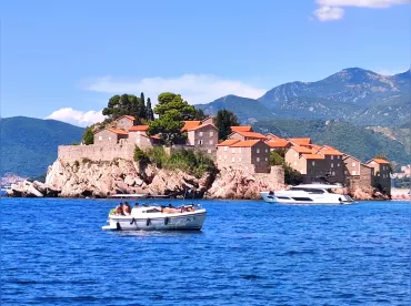 Budva Yacht And Boat – Delphia Nano