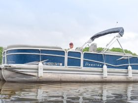 Enjoy the beautiful Waccama River !