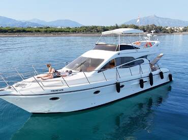 Rental Boat Marbella – Doqueve 46 Yacht