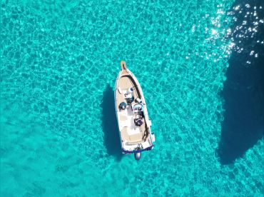 Comino & Gozo Boat Charter – Blue Lagoon