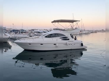 Marbella Boats Charter – Azimut 39