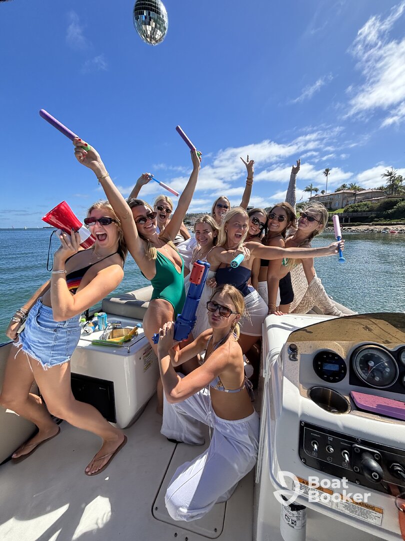 30' DeckBoat👙, BYOB 🍾🍹Captain Included 🛥️