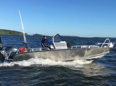Fishing Guide Tomas Henriksson