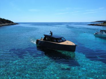 Afitat Boat Rentals – Colnago 35
