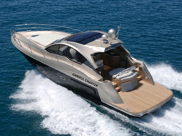 Gariful Yacht Charter – Mirakul 40 Black
