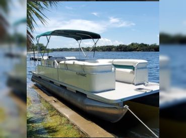 Gulf Coast Boat Tours – Bennington 24'
