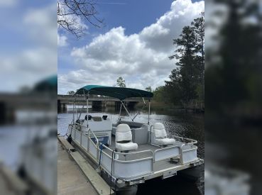 The Gator Hole Country Store & Tackle