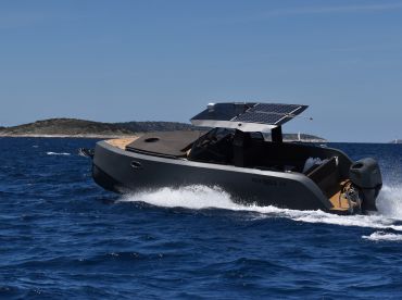 Boat Rental Croatia – Phantom 9.0 TT