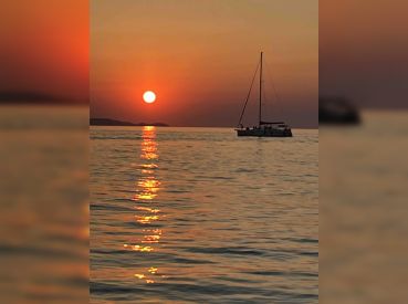 Private small group sunset Sailing trip