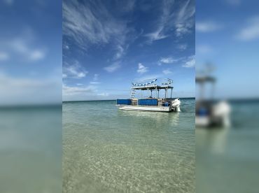 Boating AMI – Double Decker Pontoon