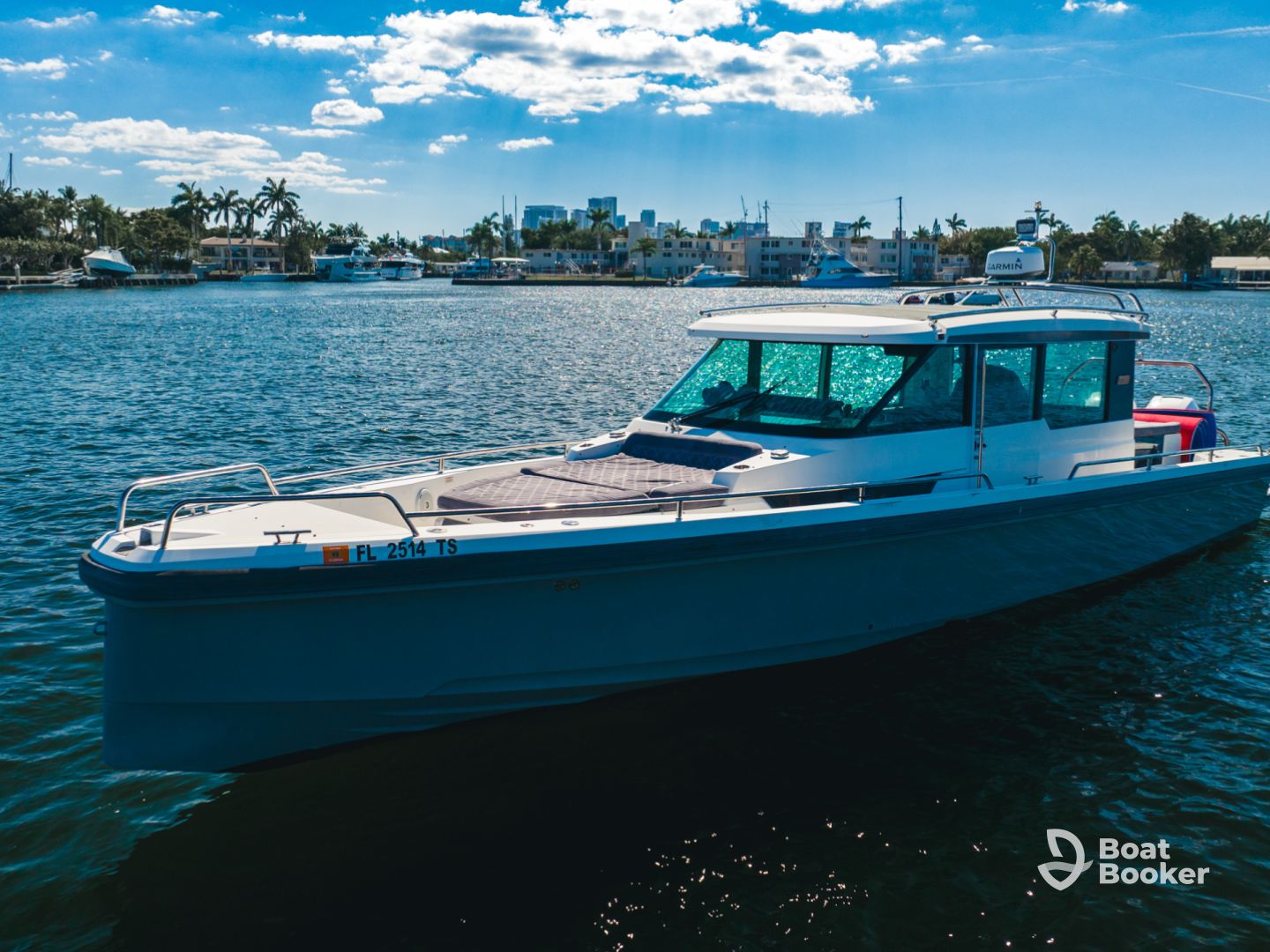 Flamingo Yacht Charters - Axopar