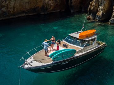 Book Hvar – Kormoran II