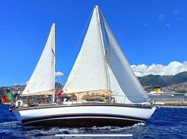 SPICA Charter Yacht