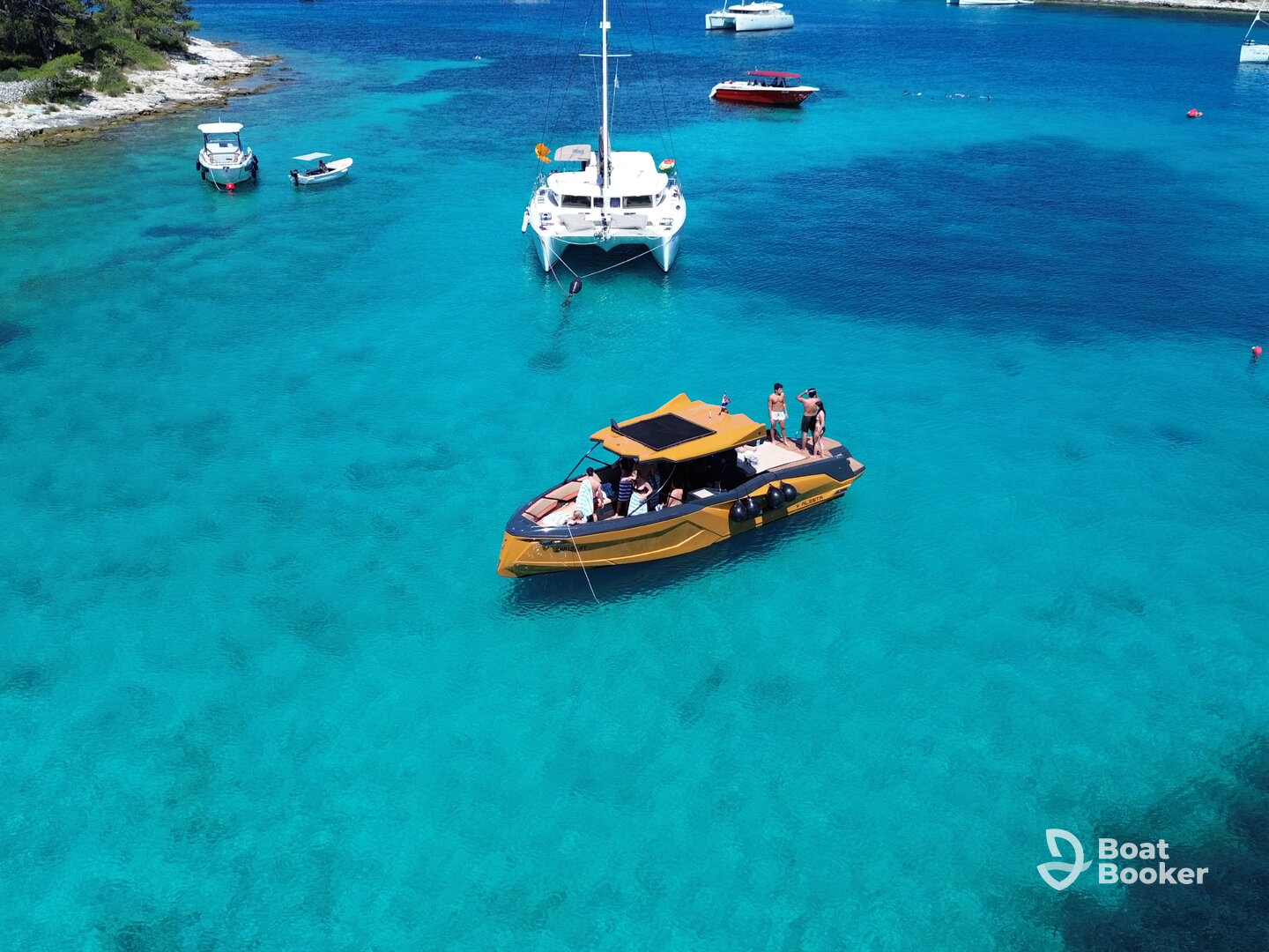 Luxury Private Boat Tours in Split- Raptor 37