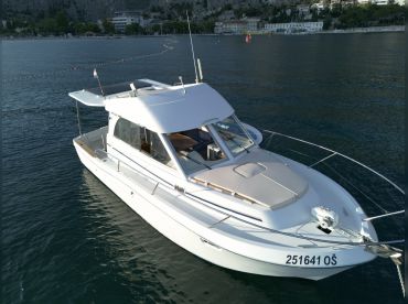 Amphora Yacht