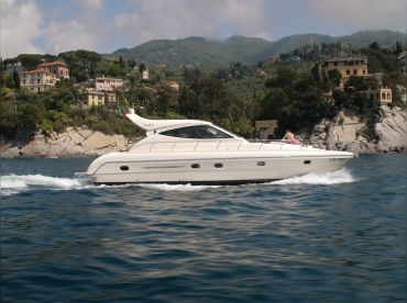Lux Yacht Charter di A. Stagnaro