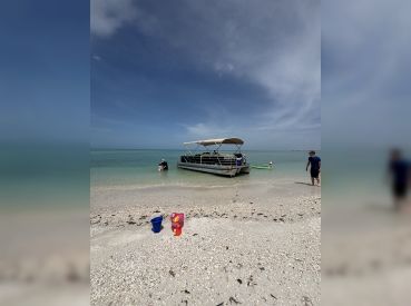SWFL Party Pontoon – Capt. Lauren