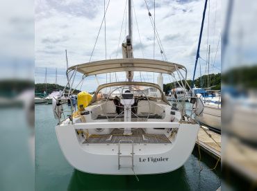 Luxury Sailing in Phuket – Le Figuier 43ft