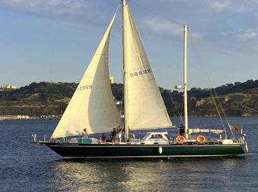 Urban Sailors – 18 Guests Sailing Boat