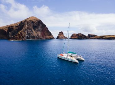 Sailing Sensation – Private Catamaran Trips