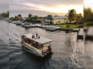 RBNB Charters – Tiki Bar-ge