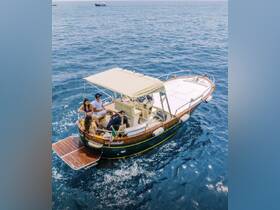A lively group enjoys a day on the water aboard a stylish boat, perfect for summer outings and adventures.