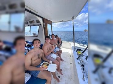 Salty Boat Charters – Supercat 38