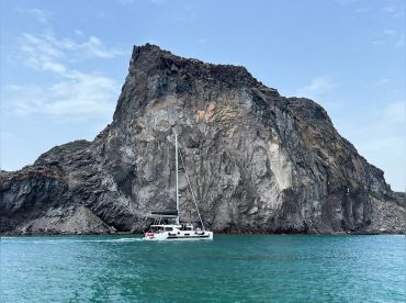 Catamaran Semi-Private Premium Cruise