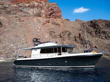 Private Motor Yacht Cruise, BBQ & Transfers