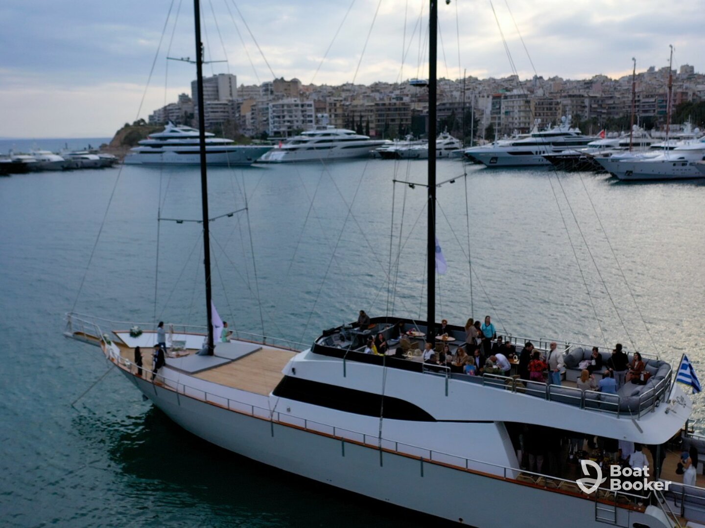 All Day Cruise – Omega Yacht