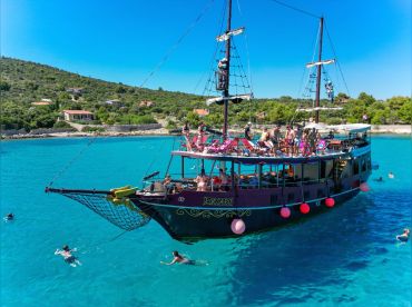 Korsaro Boat – Private & Group Tours