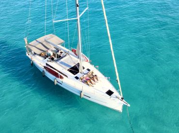 Tropea. Exclusive sailing cruise. 4 hours