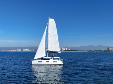 Bahia Yates Deluxe – Lagoon 46