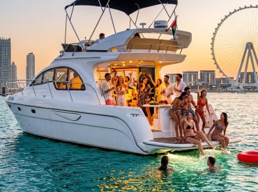 Supernova Yachts Charter – May One