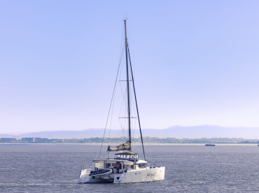 Yacht and Sunset – Lagoon 45ft