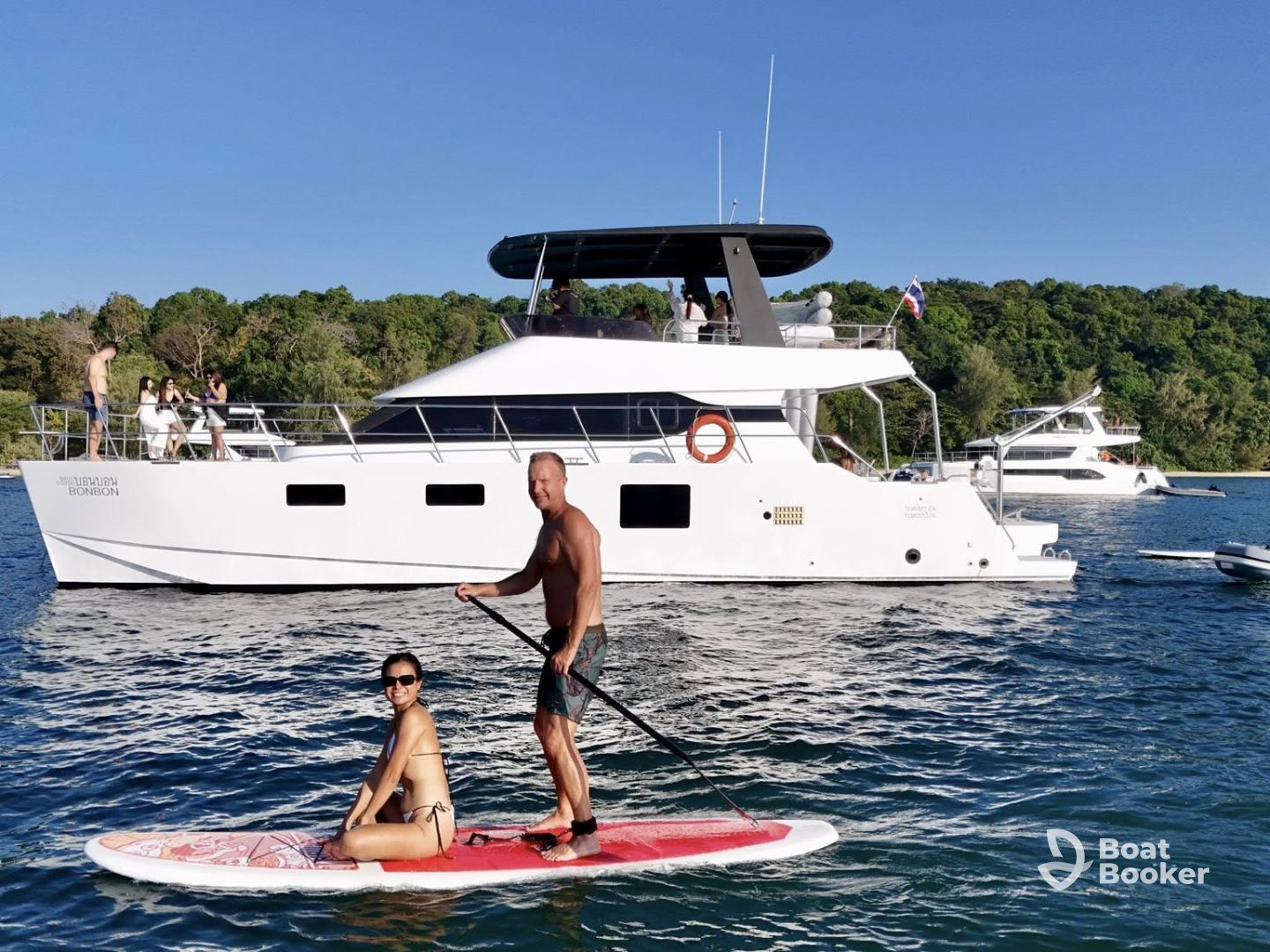 Power Catamaran Bon Bon