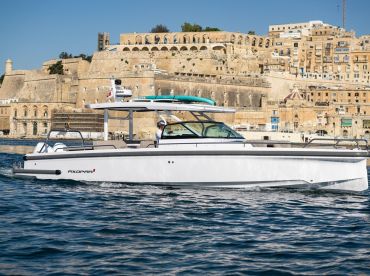 Rush Watersports – Axopar 37