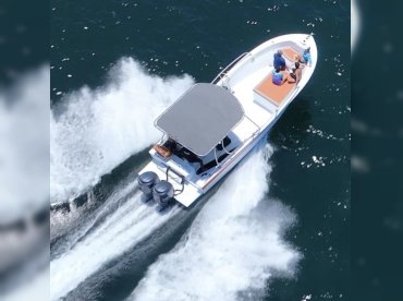 Pelican Cabo – Expedition Boat 33ft