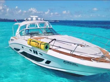 Dino Yachts Cancun – Flawless 46 & Jetski