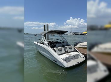 Boating in Pure Luxury