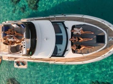 Dream Boat Service – Luxury Beneteau Antares
